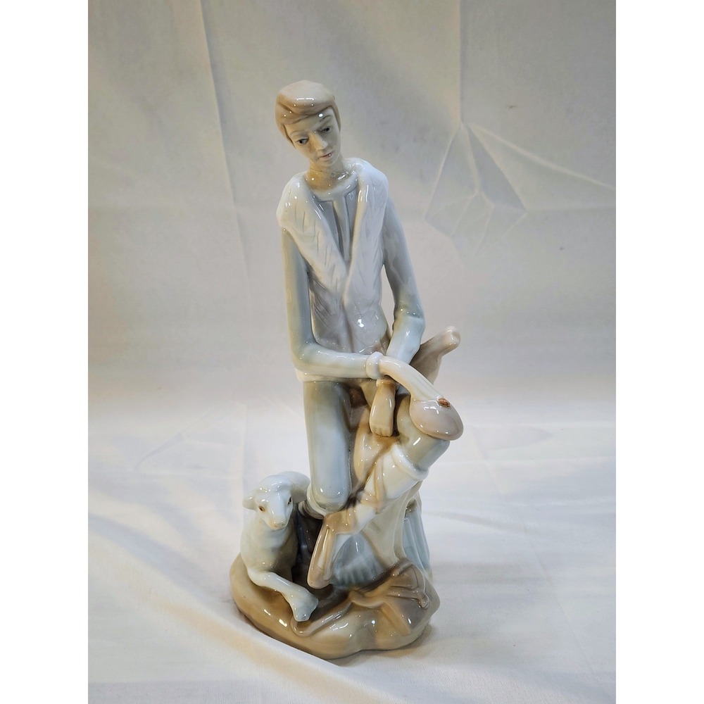 Lladro Shepherd Boy Sitting With Lamb Hat‎ On Knee 10.5" Tall Figurine Statue